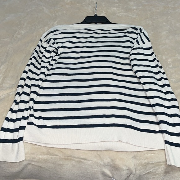 Faithful Ministries, Co. & Works RL barely worn sweater for winter, spring, fall - Picture 6 of 6